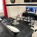 Villa Super Maison 5 Pieces Avec Jardin *