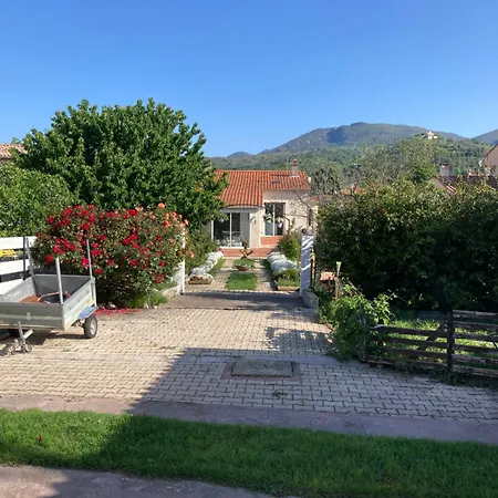 Villa Super Maison 5 Pieces Avec Jardin *