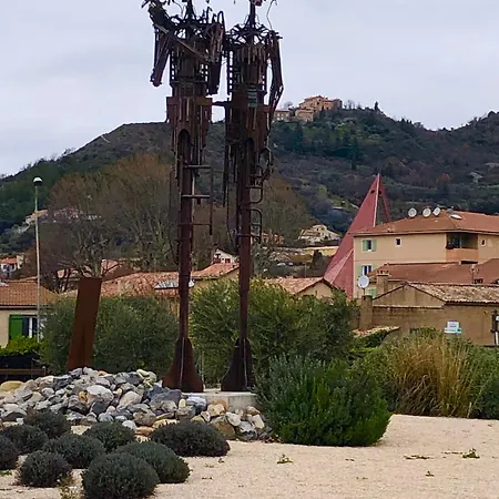 Вилла Super Maison 5 Pieces Avec Jardin Динь-ле-Бен