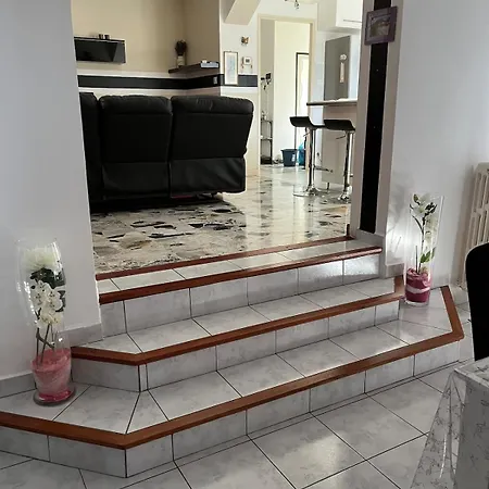 Villa Super Maison 5 Pieces Avec Jardin
