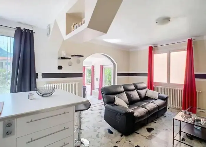 Super Maison 5 Pieces Avec Jardin Вилла