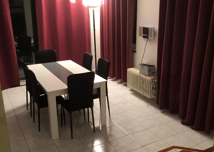 Super Maison 5 Pieces Avec Jardin Вилла Динь-ле-Бен