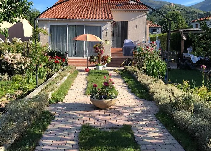 Вилла Super Maison 5 Pieces Avec Jardin Динь-ле-Бен